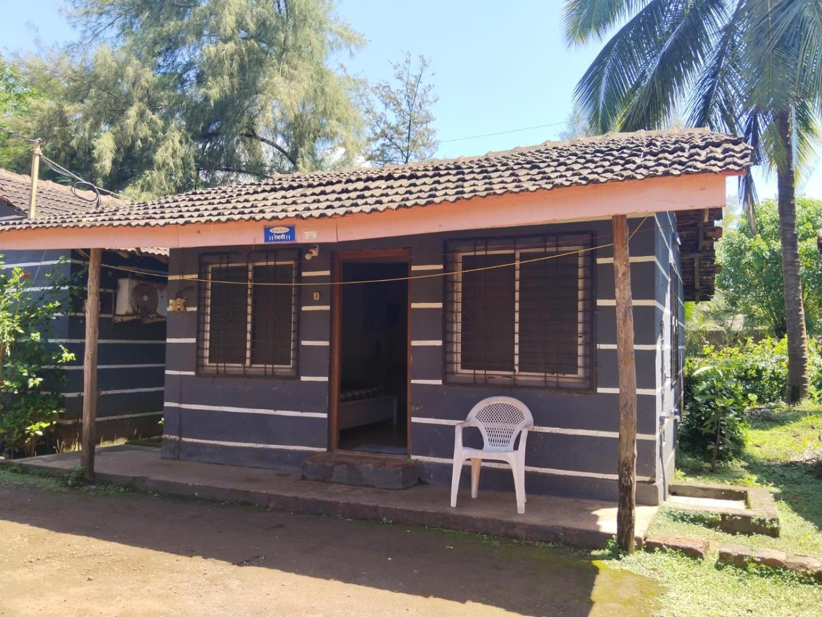 Dreamland Inn Beach Resort Dāpoli Exterior foto